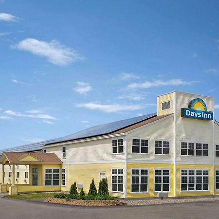 Days Inn By Wyndham Airport/Maine Mall South Portland Bagian luar foto